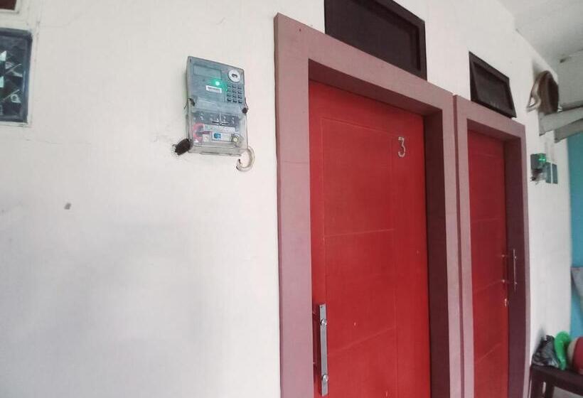 בית מלון כפרי Spot On 91336 Guesthouse Tarumanegara