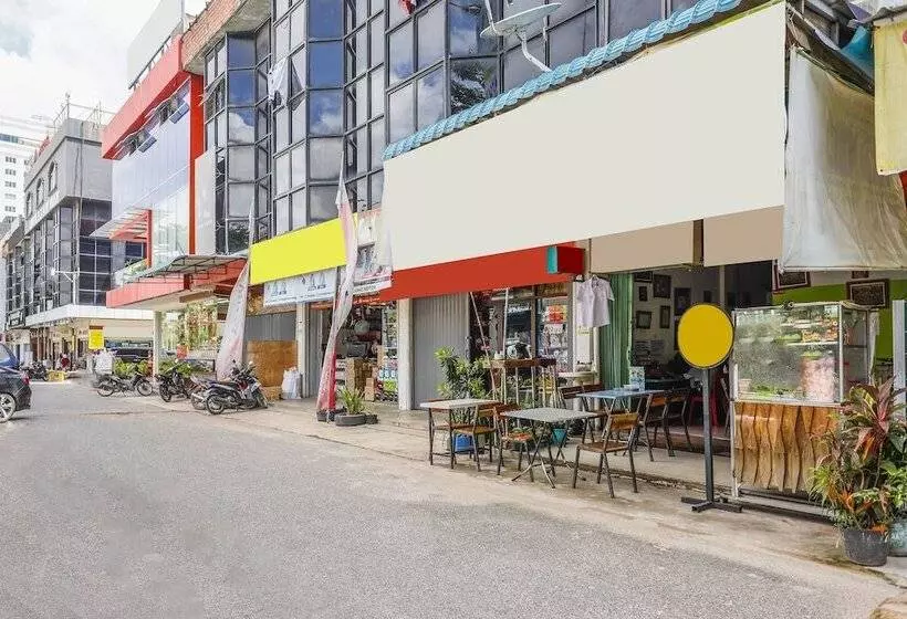 ホテル Spot On 91344 Wr House Syariah Batam