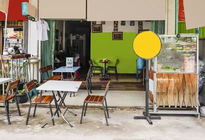 ホテル Spot On 91344 Wr House Syariah Batam