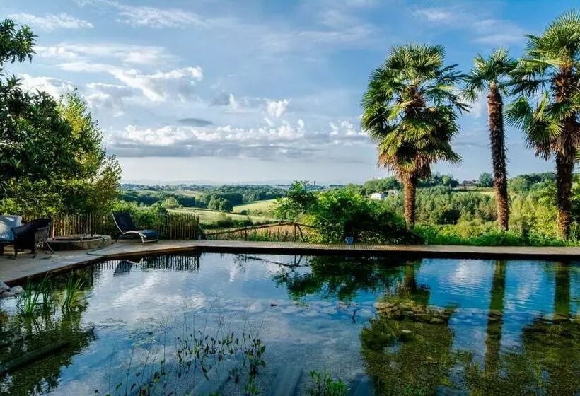 Aamiaismajoitus (B&B) Les Chemins De Berdis