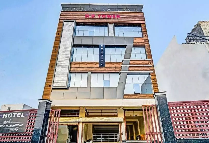 هتل Capital O 89300 Vansh International