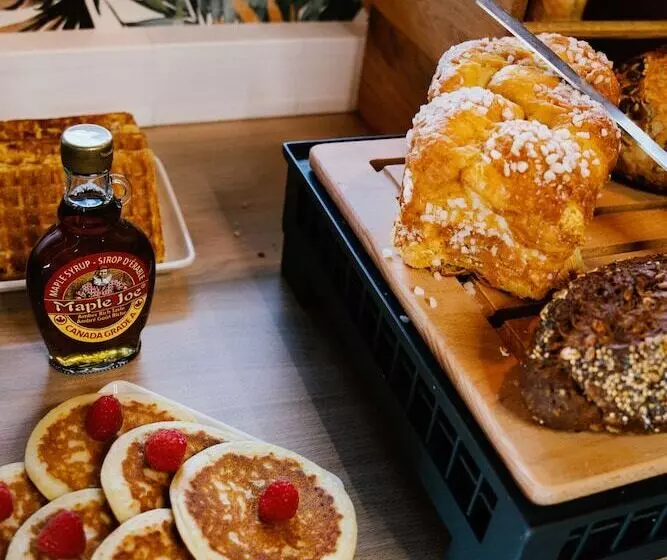 Hotelli Cottages De France Cdg