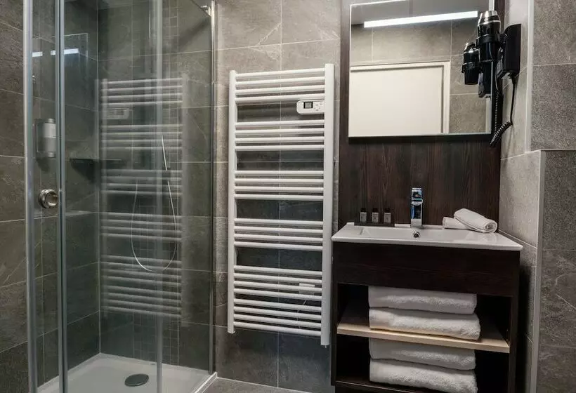 Hotelli Cottages De France Cdg