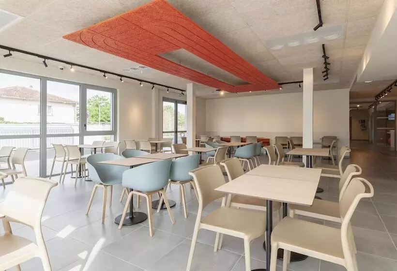 Hotelli Ibis Budget Mont De Marsan
