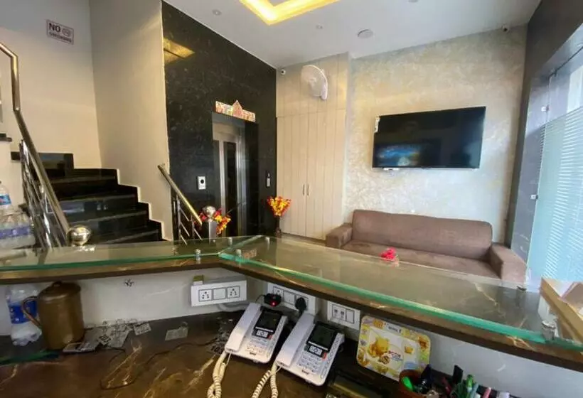 Hotelli Shivvoy Inn By Wb Inn