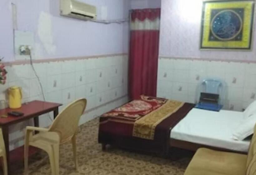 هتل Zeal Guest House By Wb Inn