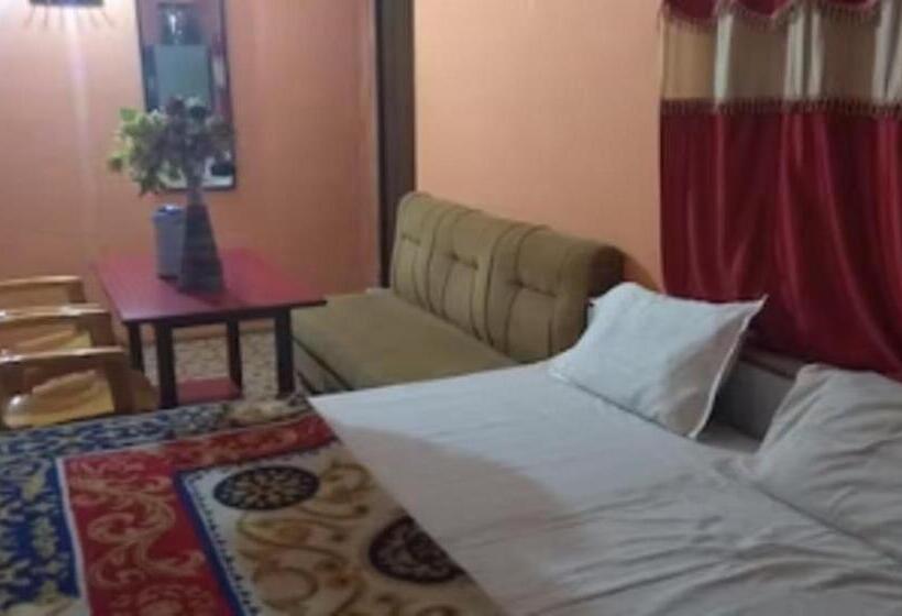 هتل Zeal Guest House By Wb Inn