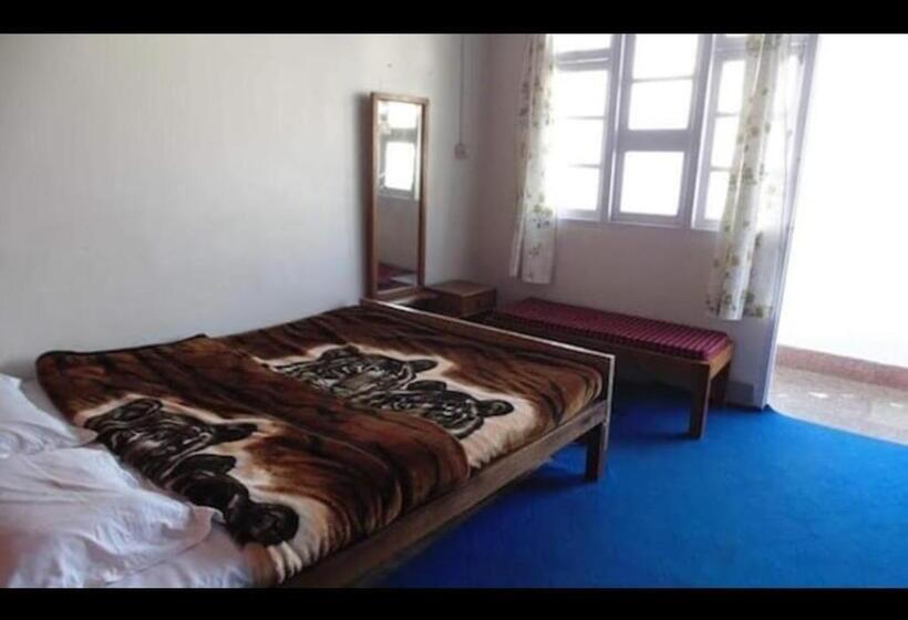 هتل Zeal Guest House By Wb Inn