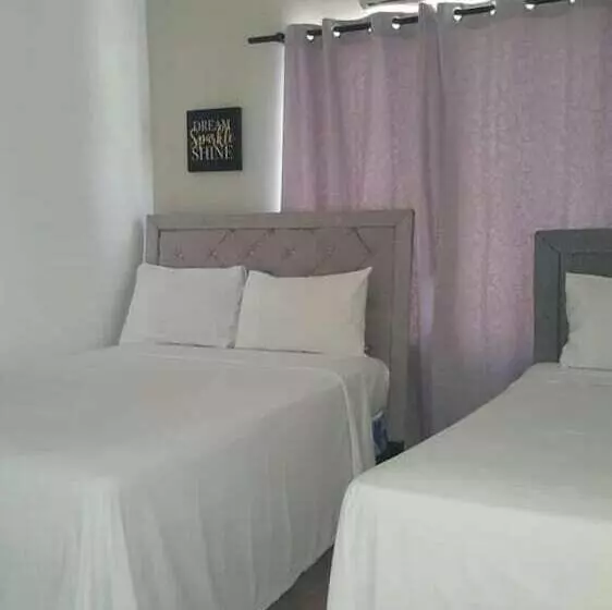 پانسیون Room In Bb   Casa Docia  Double Room With Balcony 2 Adults 1 Child  2
