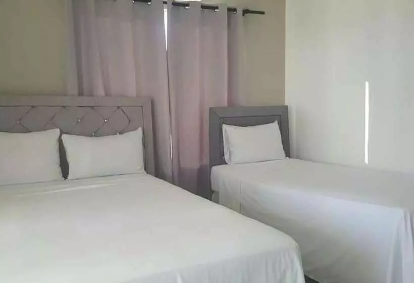 پانسیون Room In Bb   Casa Docia  Double Room With Balcony 2 Adults 1 Child  2