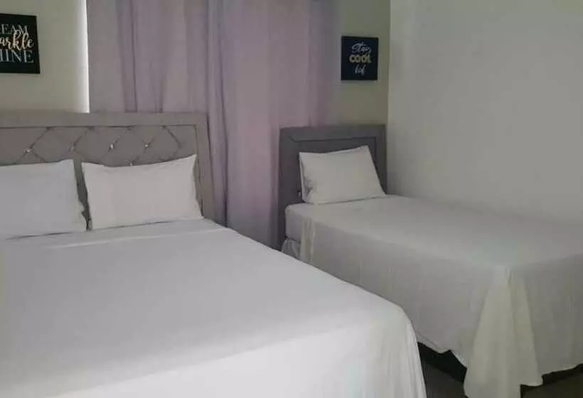 پانسیون Room In Bb   Casa Docia  Double Room With Balcony 2 Adults 1 Child  2