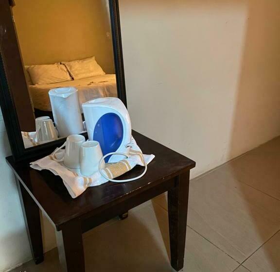 Bed & Breakfast Lux Contractors Accommodation