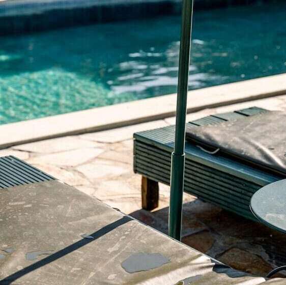 مبيت وإفطار Serender Bungalov