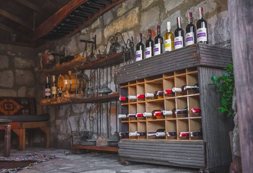 مبيت وإفطار Serender Bungalov