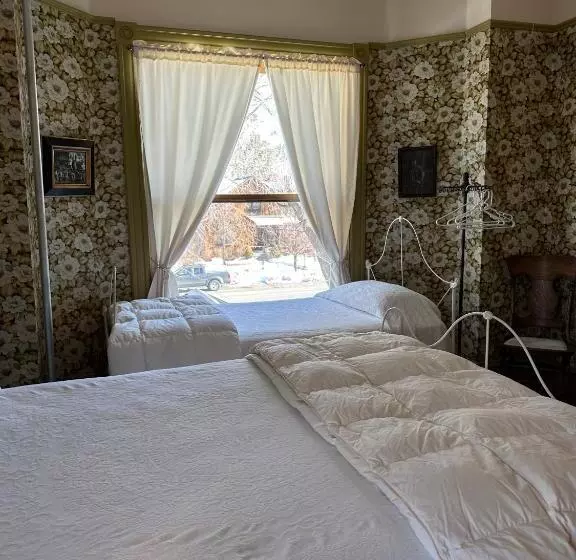 Gable House Bed And Breakfast Inn