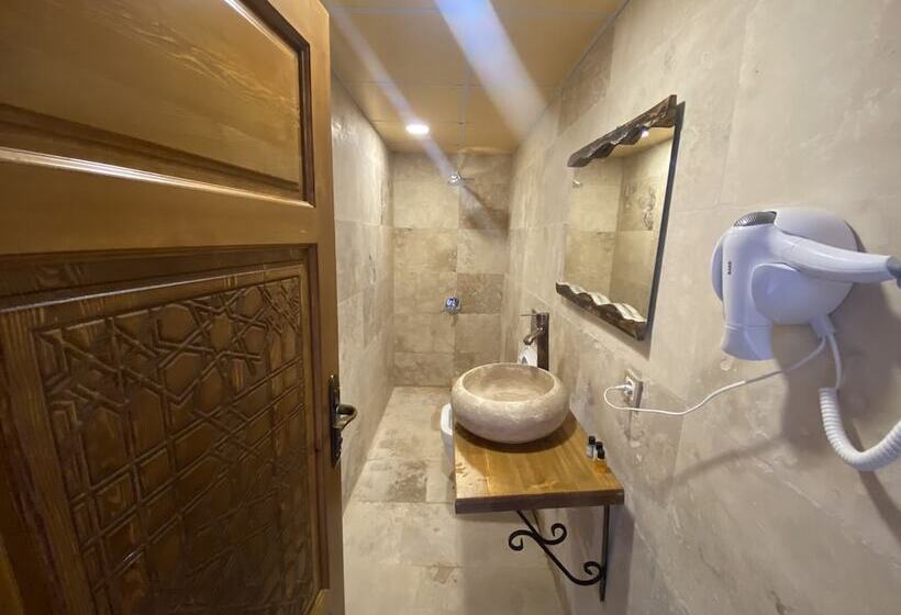 هتل Ala Stone House