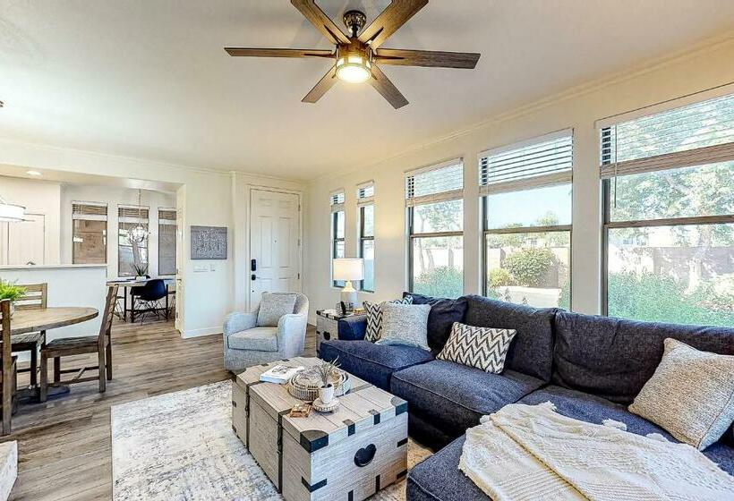 هتل Kierland Greens Retreat