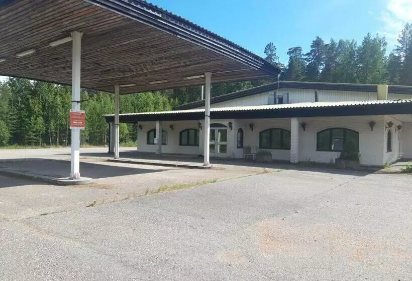 モーテル Jaalan Tienristi