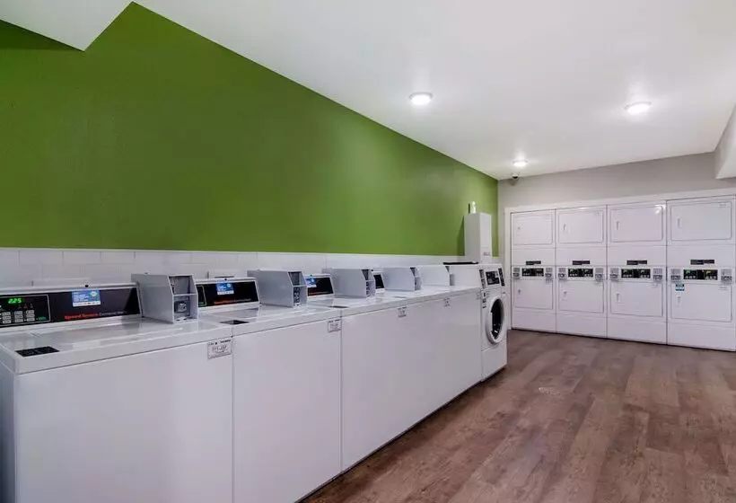 ホテル Woodspring Suites Morrisville Raleigh Durham Airport