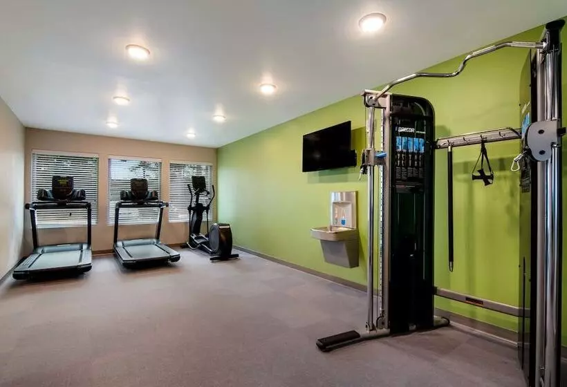 ホテル Woodspring Suites Morrisville Raleigh Durham Airport