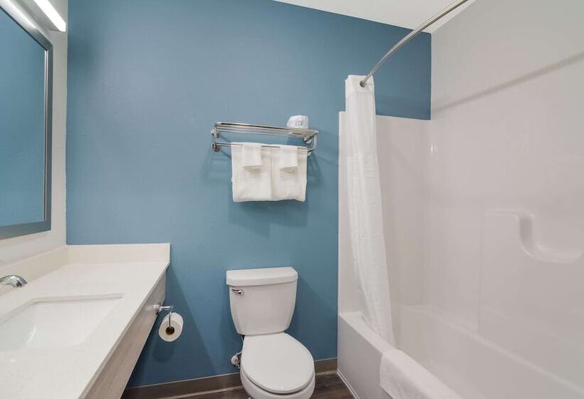 בית מלון כפרי Woodspring Suites Morrisville Raleigh Durham Airport