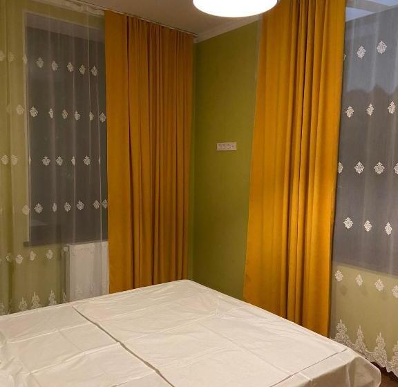 پانسیون Ladmaris Tsinandali