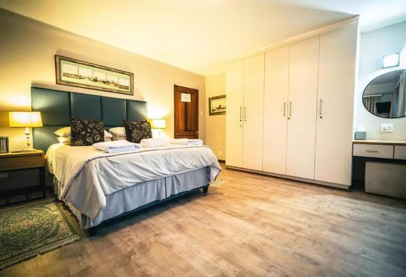 ペンション Titanic View   Place Of Peace