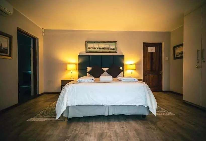 ペンション Titanic View   Place Of Peace