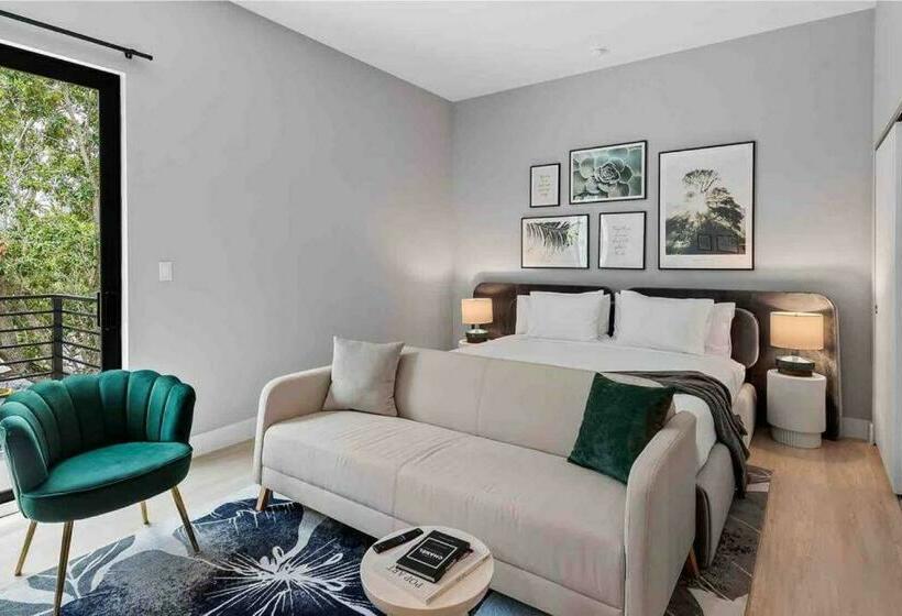 Pretty Rola 302 Cozy Condo With King Bed Great Location