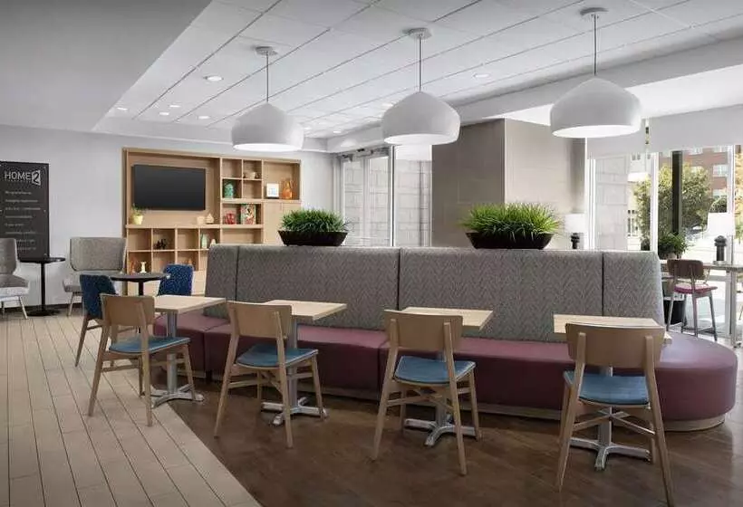 ホテル Home2 Suites By Hilton Greensboro Airport, Nc