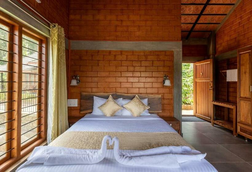 Bed and Breakfast Iris, Scenic 1 Br Cottage With Pool By Roamhome