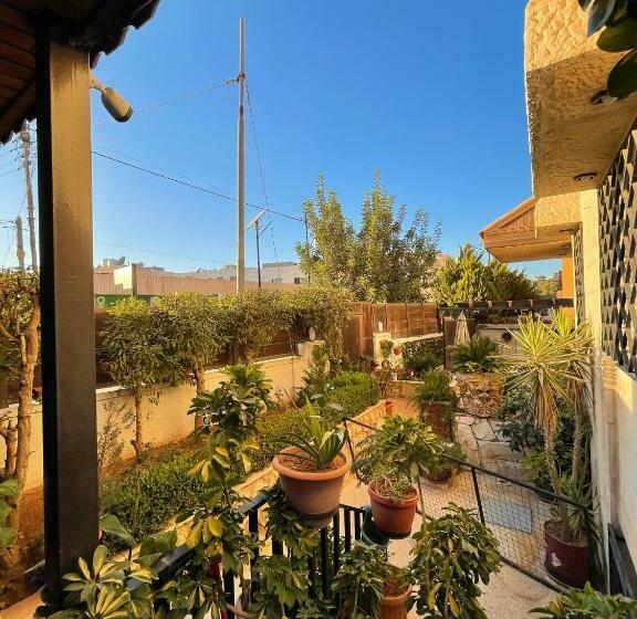 Ghishan’s #2 Apartment