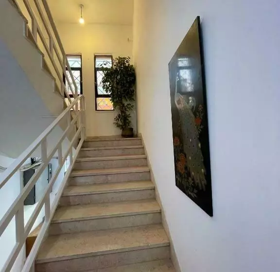 Ghishan’s #2 Apartment
