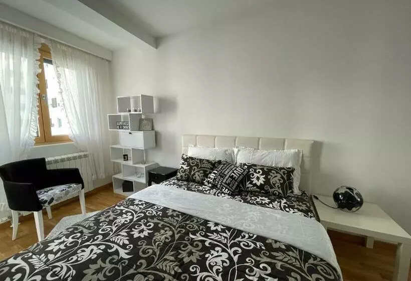 Km Apartments