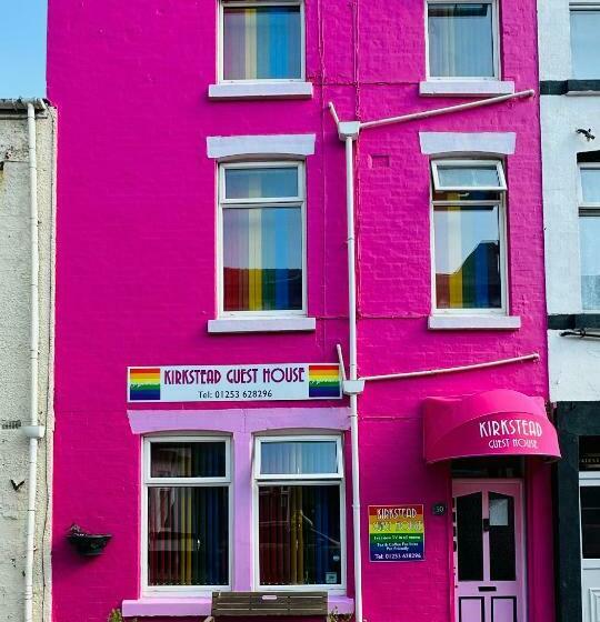 Pensão Kirkstead Guesthouse, Pet Friendly Rooms Available, Everyone Welcome