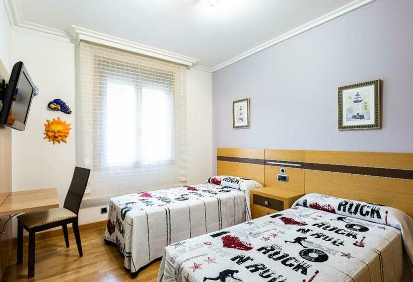 Piso Vacacional En La Playa De Rodeira