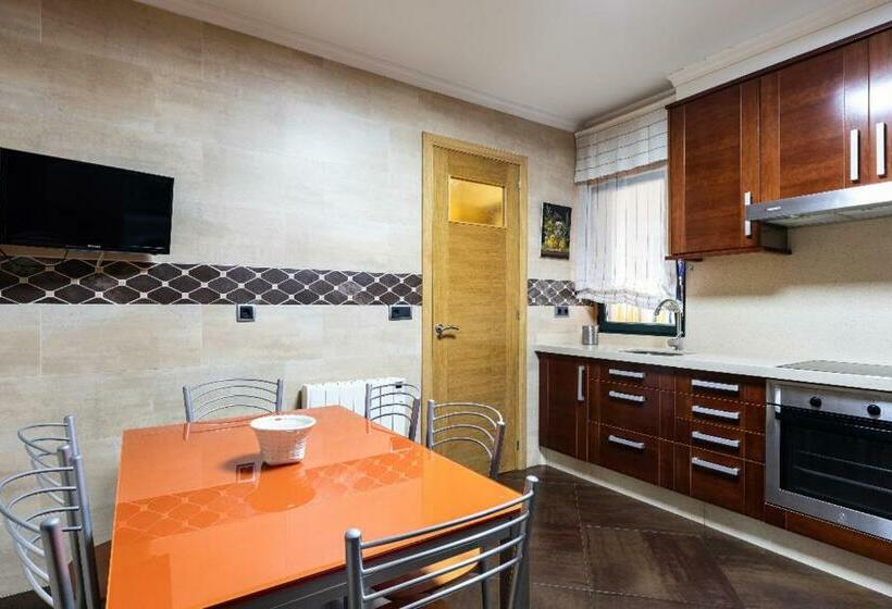 Piso Vacacional En La Playa De Rodeira