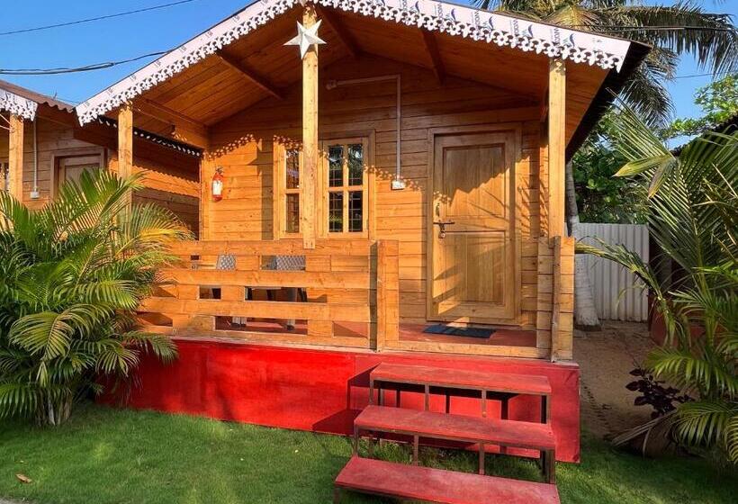 منتجع Happy Shack Beach And Wooden Huts