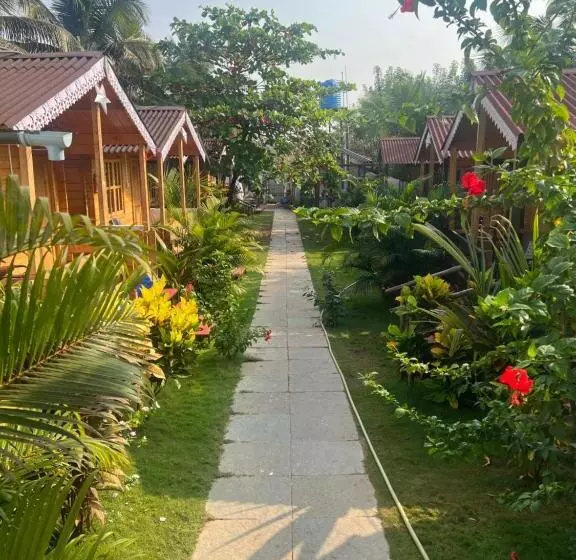 リゾートホテル Happy Shack Beach And Wooden Huts
