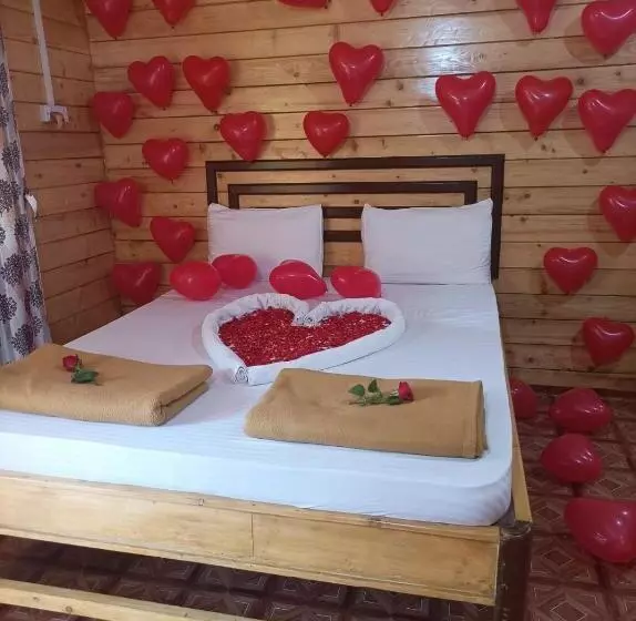 リゾートホテル Happy Shack Beach And Wooden Huts