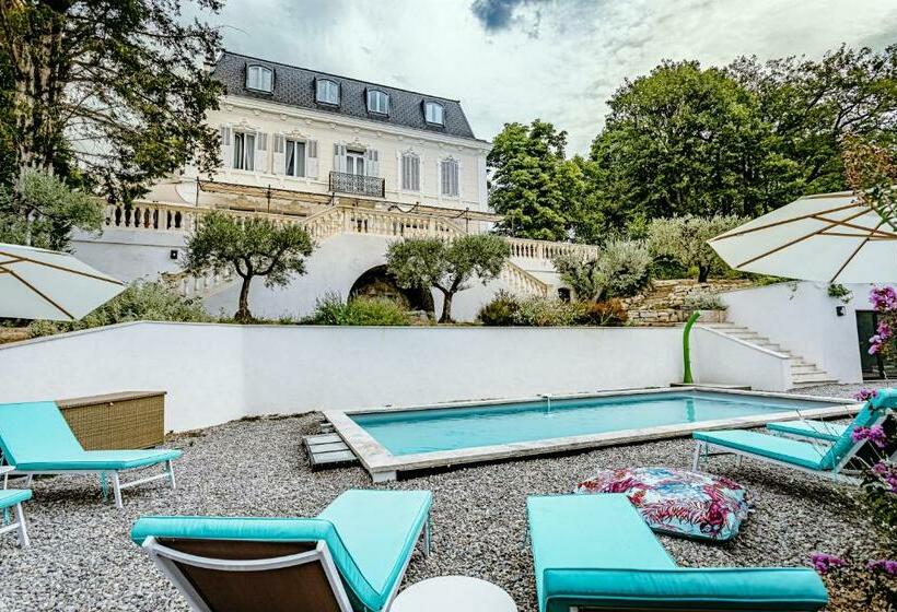 تختخواب و صبحانه Manoir D Amaury Chambres D Hôtes