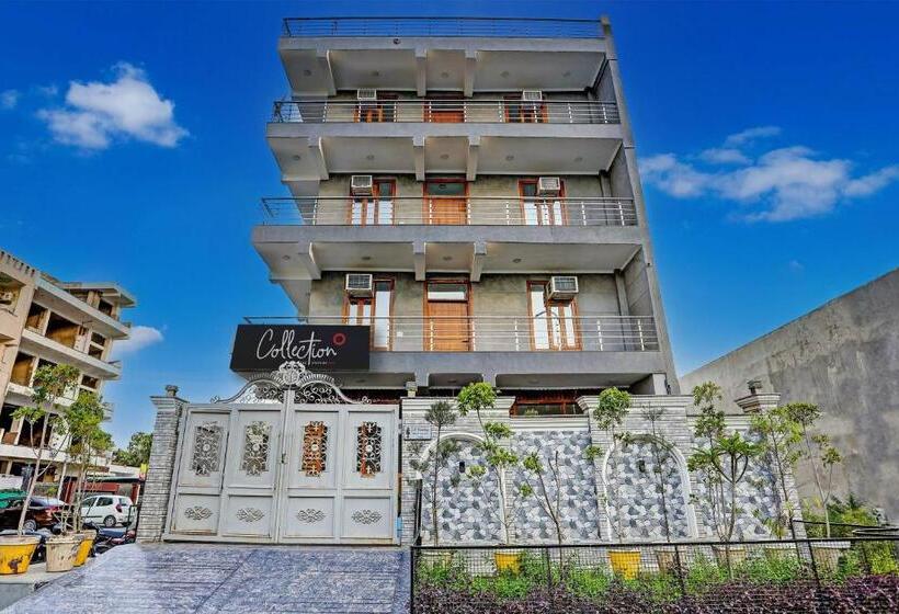 Collection O 93220 Hotel The Signature Inn