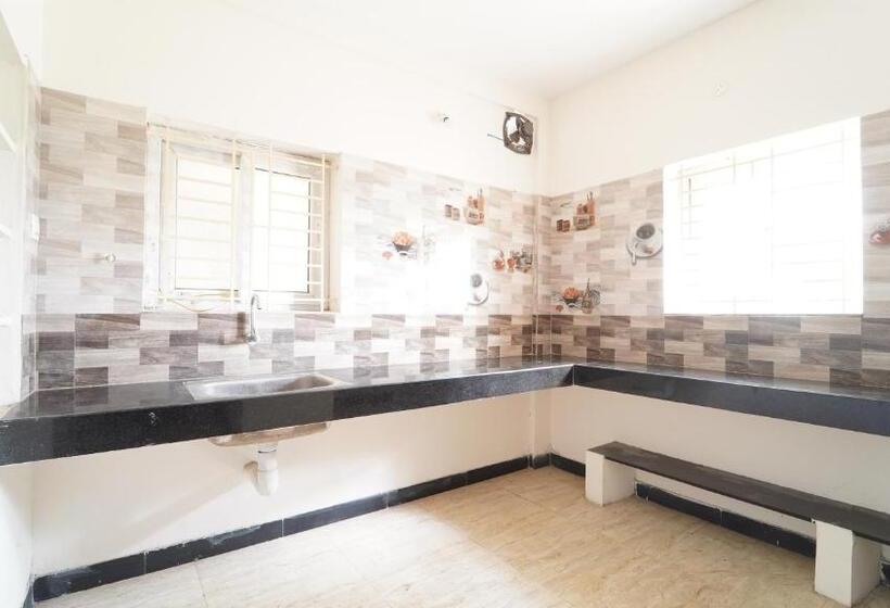 Hotel Honey Residency Airport Codissia Stay