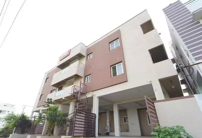 هتل Honey Residency Airport Codissia Stay