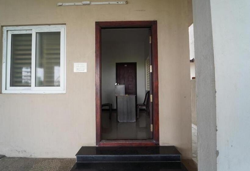 Hotel Honey Residency Airport Codissia Stay