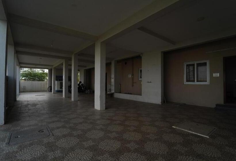 Hotel Honey Residency Airport Codissia Stay