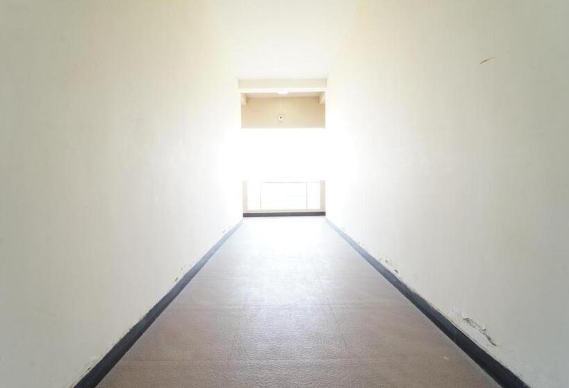 Hotel Honey Residency Airport Codissia Stay