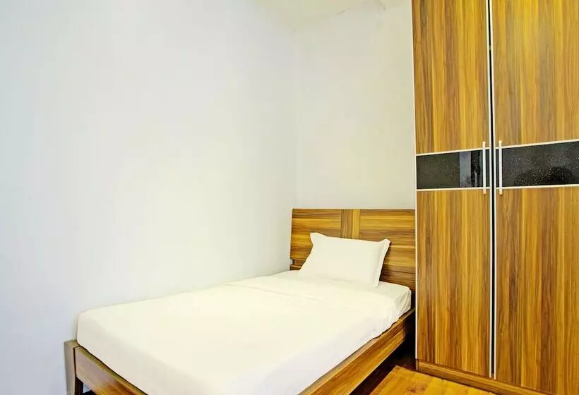 ホテル Oyo 90597 Delightful Holiday Inn