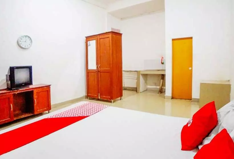 ホテル Oyo 91647 Sanina Residence