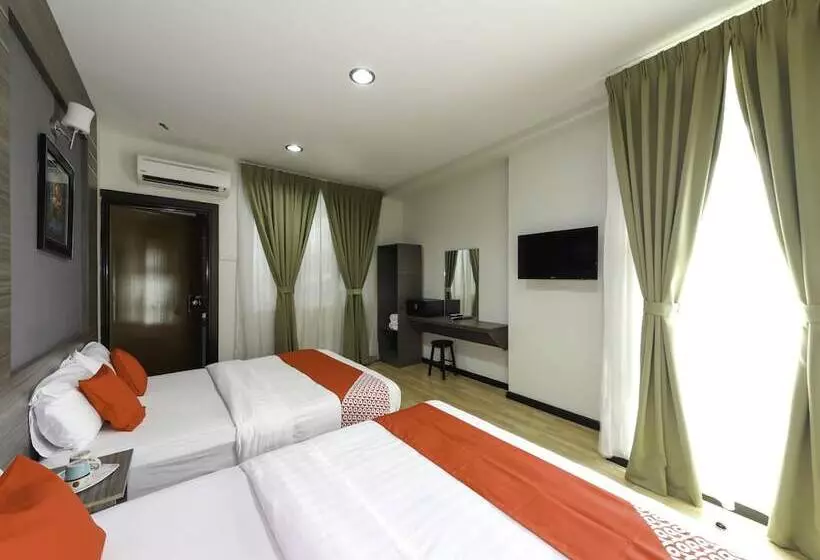 Capital O 812 Hotel Smc Seksyen 13
